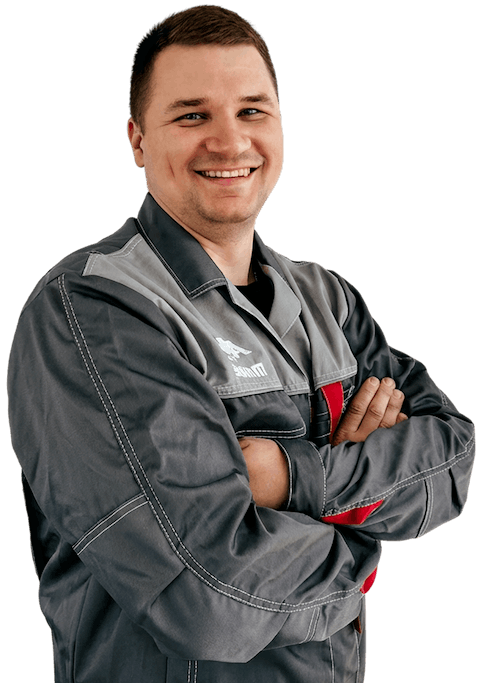Автомеханик Андрей Хамицкий